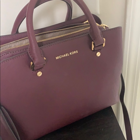 Michael Kors Handbags - Michael Kors Bag!!